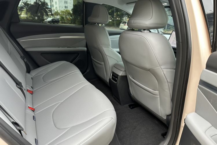 Used XPeng MONA M03 2024 620 with Ultra-Long Range Interior 7