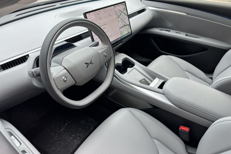 Used XPeng MONA M03 2024 620 with Ultra-Long Range Interior 8