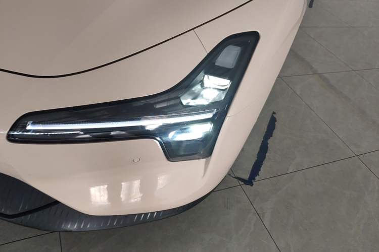 Used XPeng MONA M03 2024 620 with Ultra-Long Range Left Front Headlight