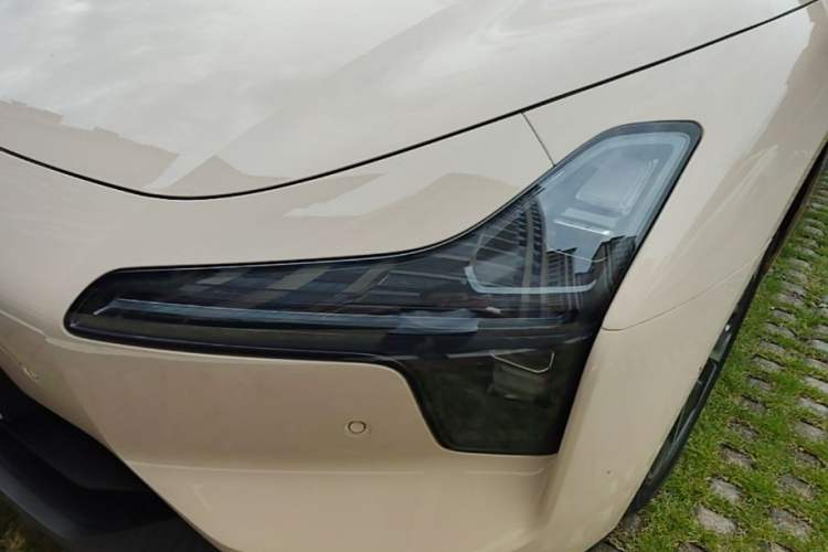 Used XPeng MONA M03 2024 620 with Ultra-Long Range Left Front Headlight
