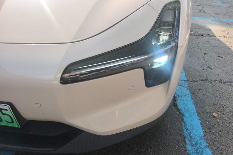 Used XPeng MONA M03 2024 620 with Ultra-Long Range Left Front Headlight