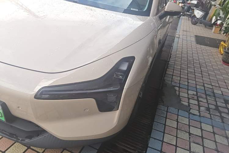 Used XPeng MONA M03 2024 620 with Ultra-Long Range Left Front Headlight