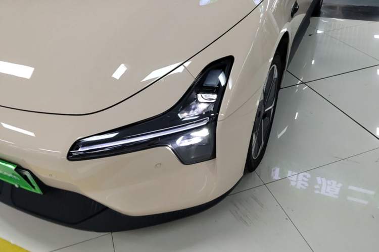 Used XPeng MONA M03 2024 620 with Ultra-Long Range Left Front Headlight