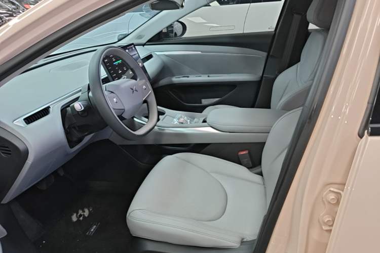 Used XPeng MONA M03 2024 620 with Ultra-Long Range Left Front Seat
