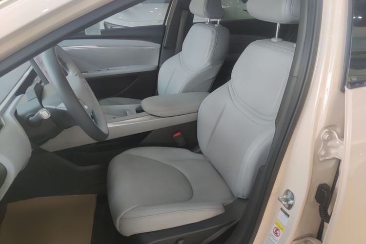 Used XPeng MONA M03 2024 620 with Ultra-Long Range Left Front Seat