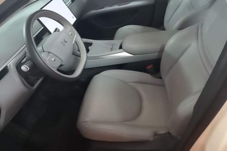 Used XPeng MONA M03 2024 620 with Ultra-Long Range Left Front Seat