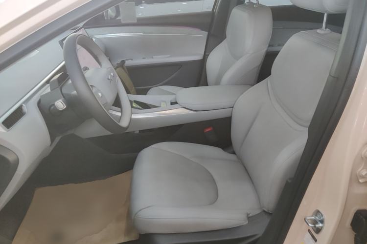 Used XPeng MONA M03 2024 620 with Ultra-Long Range Left Front Seat