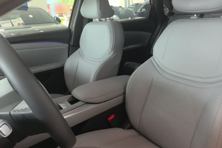 Used XPeng MONA M03 2024 620 with Ultra-Long Range Left Front Seat