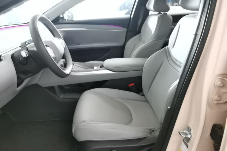 Used XPeng MONA M03 2024 620 with Ultra-Long Range Left Front Seat