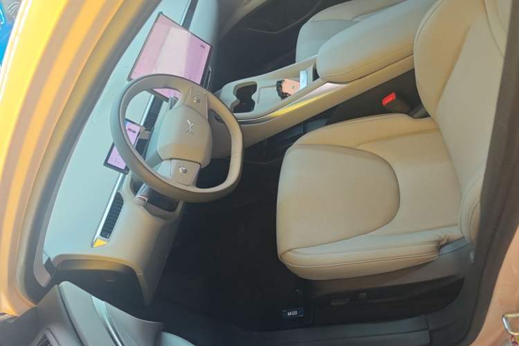 Used XPeng MONA M03 2024 620 with Ultra-Long Range Left Front Seat