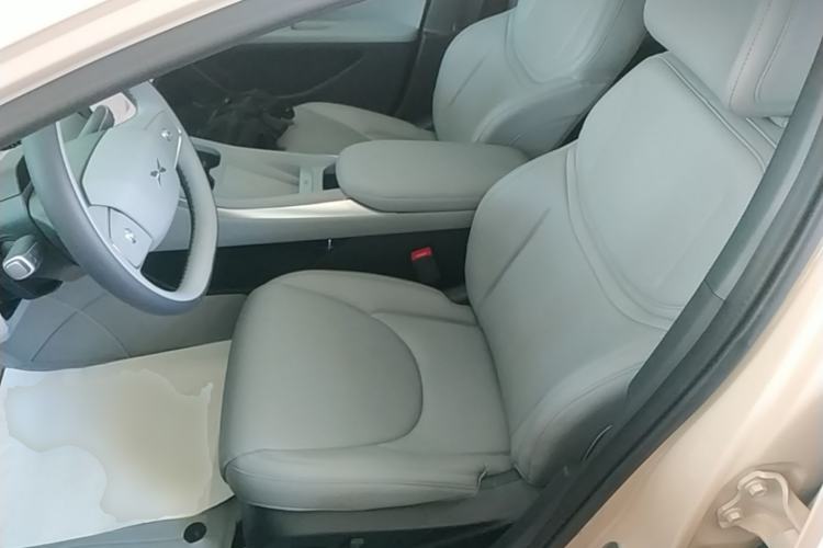 Used XPeng MONA M03 2024 620 with Ultra-Long Range Left Front Seat