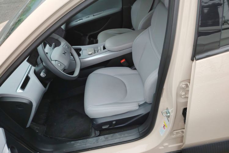 Used XPeng MONA M03 2024 620 with Ultra-Long Range Left Front Seat