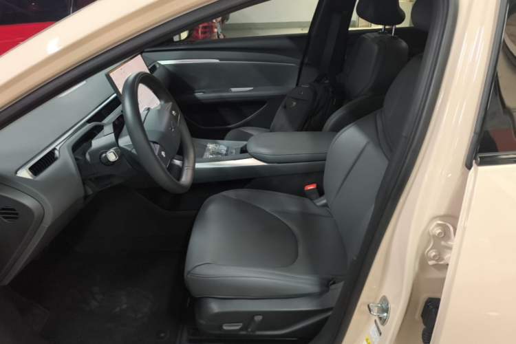 Used XPeng MONA M03 2024 620 with Ultra-Long Range Left Front Seat