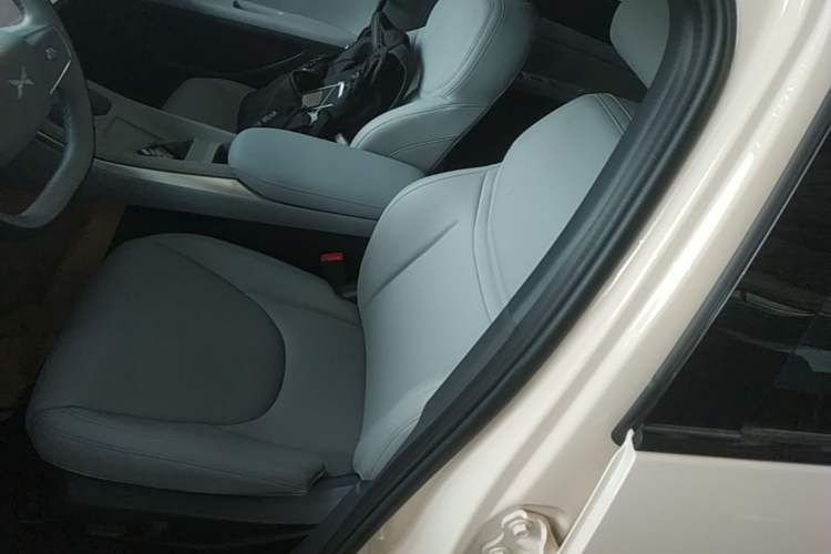 Used XPeng MONA M03 2024 620 with Ultra-Long Range Left Front Seat