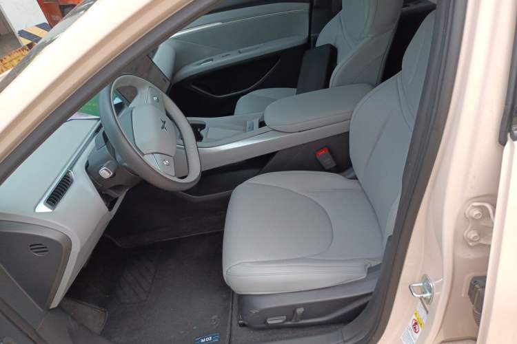 Used XPeng MONA M03 2024 620 with Ultra-Long Range Left Front Seat