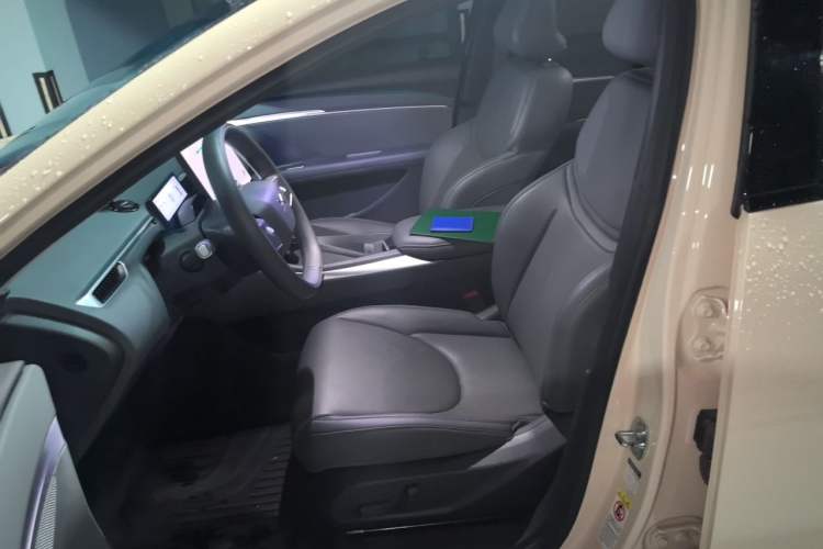 Used XPeng MONA M03 2024 620 with Ultra-Long Range Left Front Seat