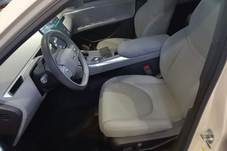 Used XPeng MONA M03 2024 620 with Ultra-Long Range Left Front Seat