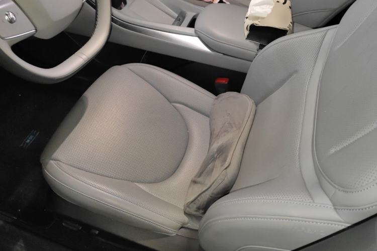 Used XPeng MONA M03 2024 620 with Ultra-Long Range Left Front Seat