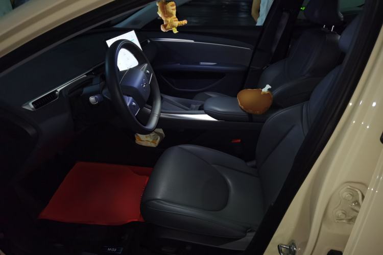 Used XPeng MONA M03 2024 620 with Ultra-Long Range Left Front Seat