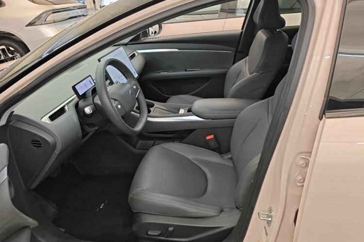 Used XPeng MONA M03 2024 620 with Ultra-Long Range Left Front Seat