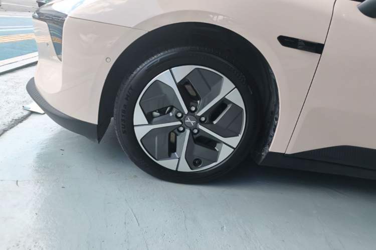 Used XPeng MONA M03 2024 515 Long-Range Left Front Wheel Hub