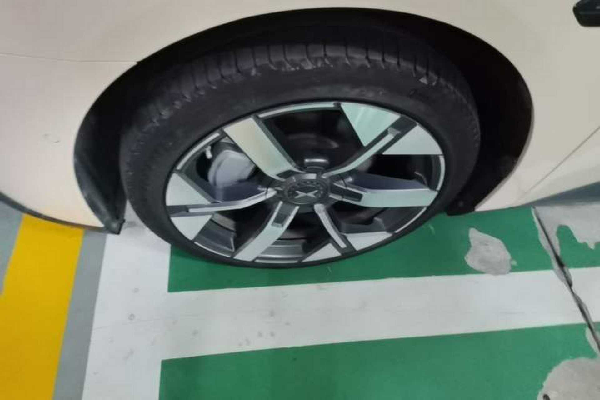 Used XPeng MONA M03 2024 620 with Ultra-Long Range Left Front Wheel Hub