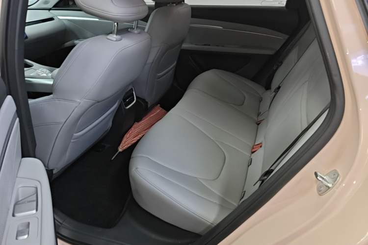 Used XPeng MONA M03 2024 620 with Ultra-Long Range Left Rear Seat