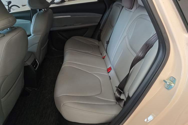 Used XPeng MONA M03 2024 620 with Ultra-Long Range Left Rear Seat