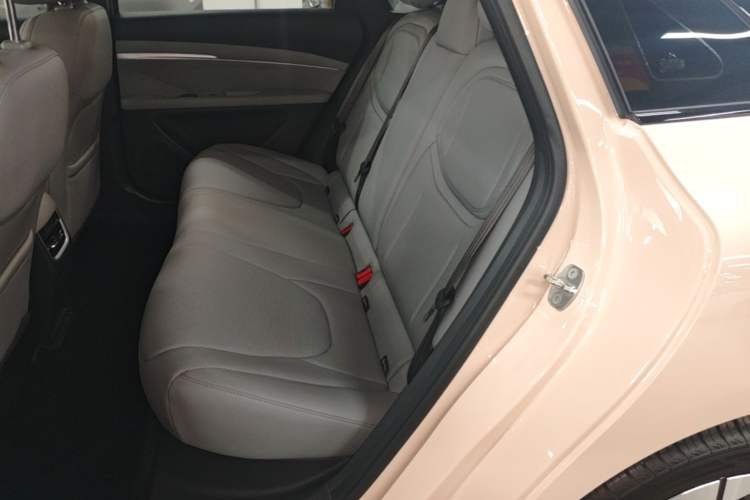 Used XPeng MONA M03 2024 620 with Ultra-Long Range Left Rear Seat