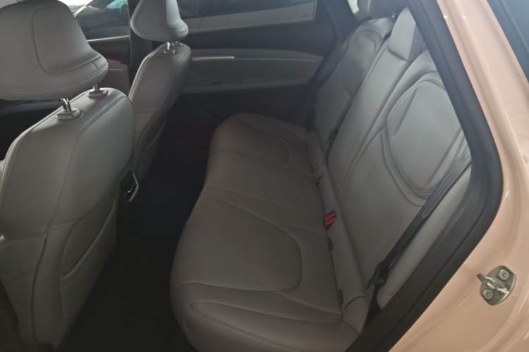 Used XPeng MONA M03 2024 620 with Ultra-Long Range Left Rear Seat