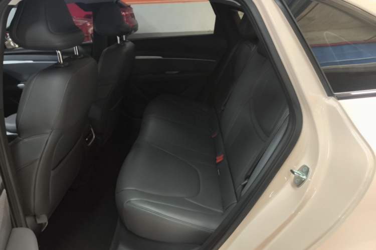 Used XPeng MONA M03 2024 620 with Ultra-Long Range Left Rear Seat