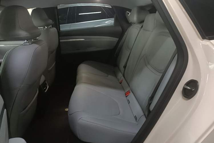 Used XPeng MONA M03 2024 620 with Ultra-Long Range Left Rear Seat