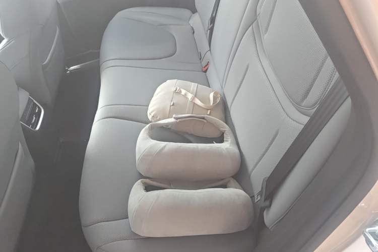 Used XPeng MONA M03 2024 620 with Ultra-Long Range Left Rear Seat