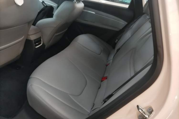 Used XPeng MONA M03 2024 620 with Ultra-Long Range Left Rear Seat