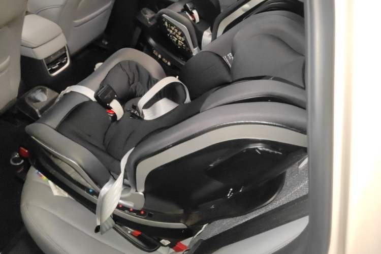 Used XPeng MONA M03 2024 620 with Ultra-Long Range Left Rear Seat