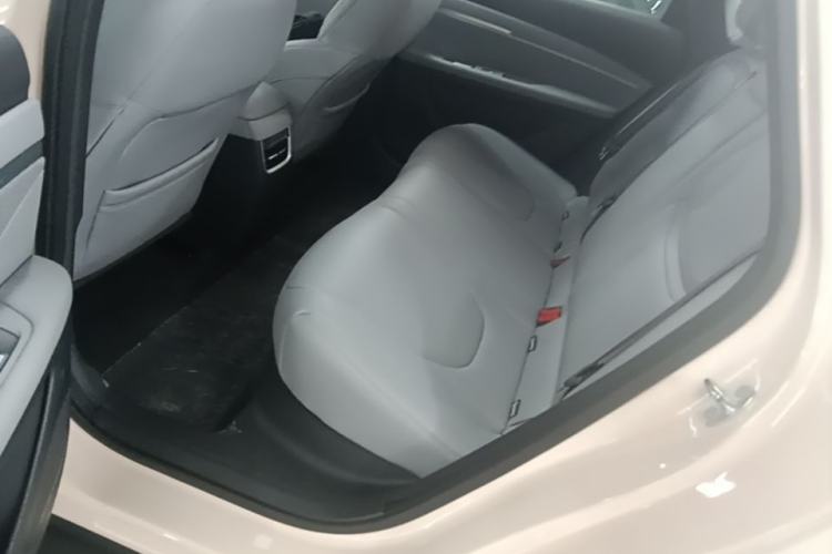 Used XPeng MONA M03 2024 620 with Ultra-Long Range Left Rear Seat