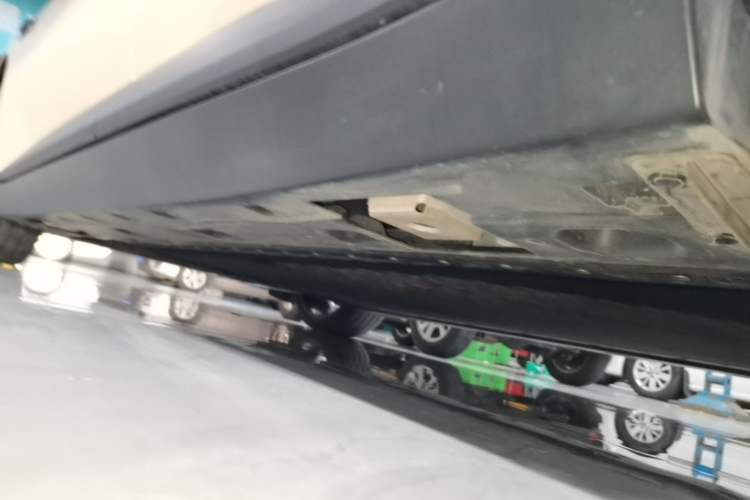 Used XPeng MONA M03 2024 620 with Ultra-Long Range Left Side Sill