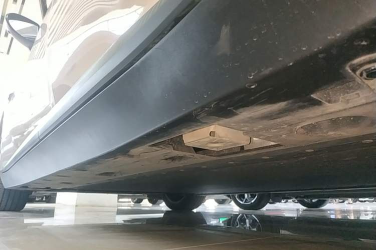 Used XPeng MONA M03 2024 620 with Ultra-Long Range Left Side Sill