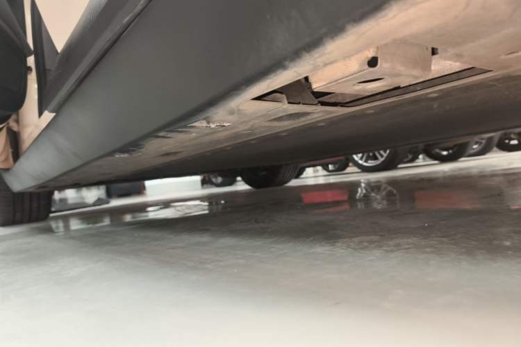 Used XPeng MONA M03 2024 620 with Ultra-Long Range Left Side Sill