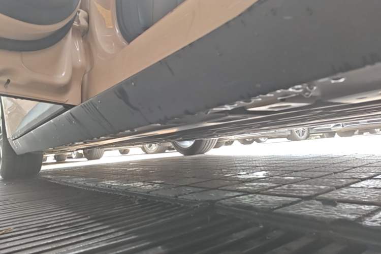 Used XPeng MONA M03 2024 620 with Ultra-Long Range Left Side Sill