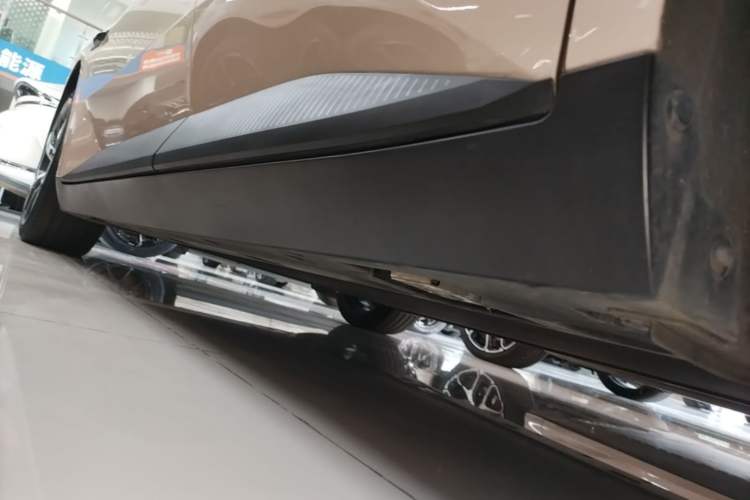 Used XPeng MONA M03 2024 620 with Ultra-Long Range Left Side Sill