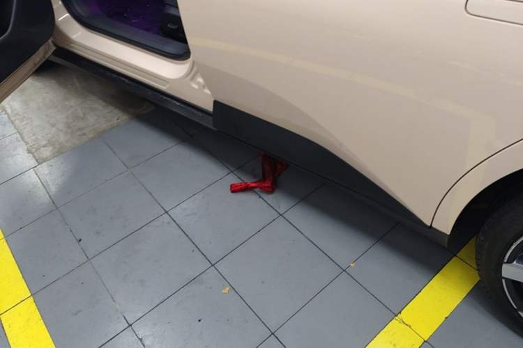 Used XPeng MONA M03 2024 515 Long-Range Left Side Sill