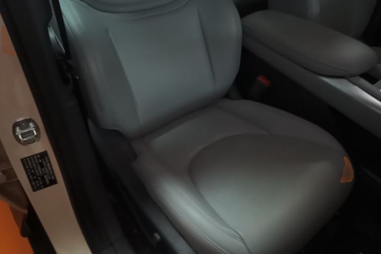 Used XPeng MONA M03 2024 620 with Ultra-Long Range Right Front Seat