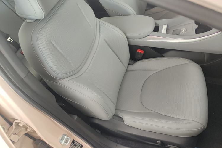 Used XPeng MONA M03 2024 620 with Ultra-Long Range Right Front Seat