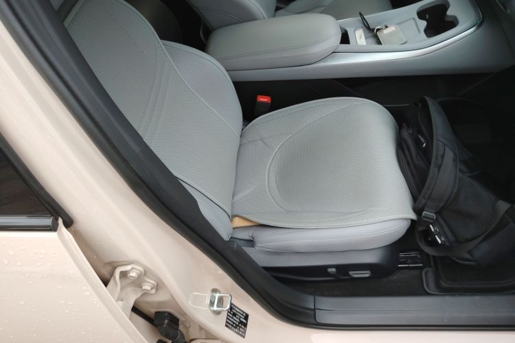 Used XPeng MONA M03 2024 620 with Ultra-Long Range Right Front Seat