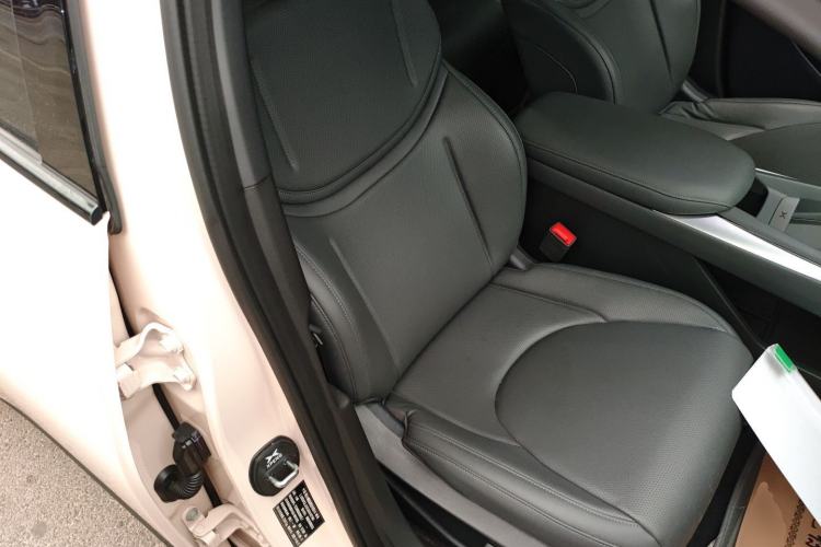 Used XPeng MONA M03 2024 620 with Ultra-Long Range Right Front Seat