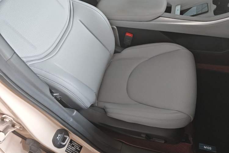 Used XPeng MONA M03 2024 620 with Ultra-Long Range Right Front Seat