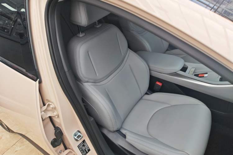 Used XPeng MONA M03 2024 515 Long-Range Right Front Seat