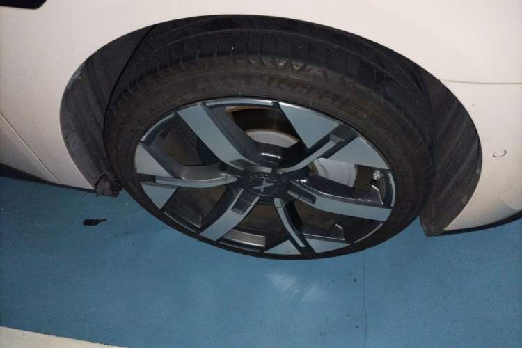 Used XPeng MONA M03 2024 620 with Ultra-Long Range Right Front Wheel Hub