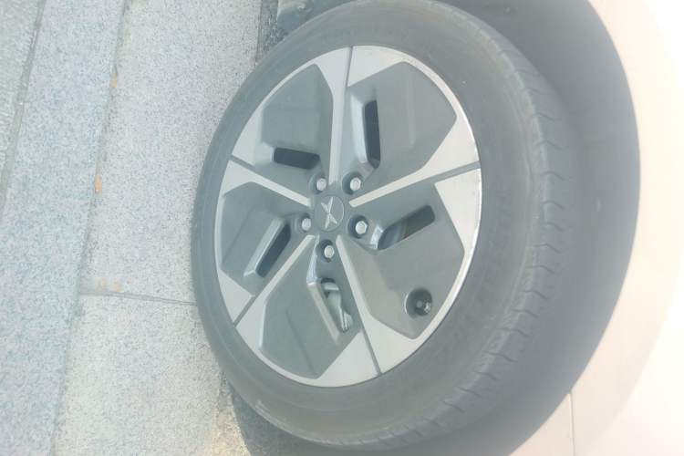 Used XPeng MONA M03 2024 515 Long-Range Right Front Wheel Hub